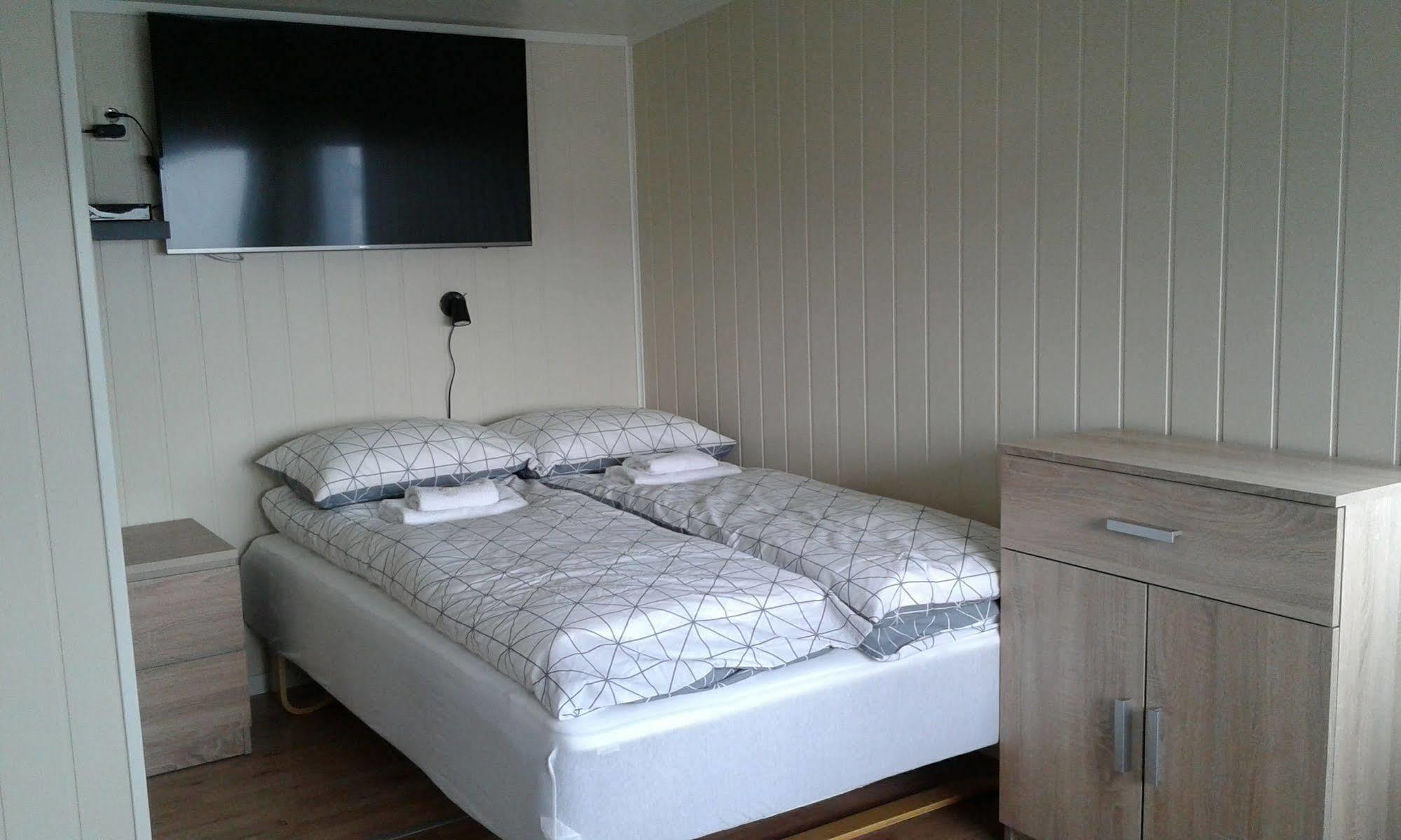 Furoy Hotel Apartments And Boating Sorreisa Buitenkant foto