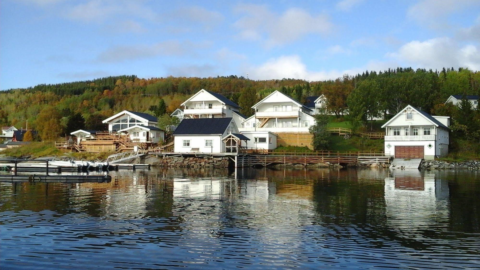 Furoy Hotel Apartments And Boating Sorreisa Buitenkant foto